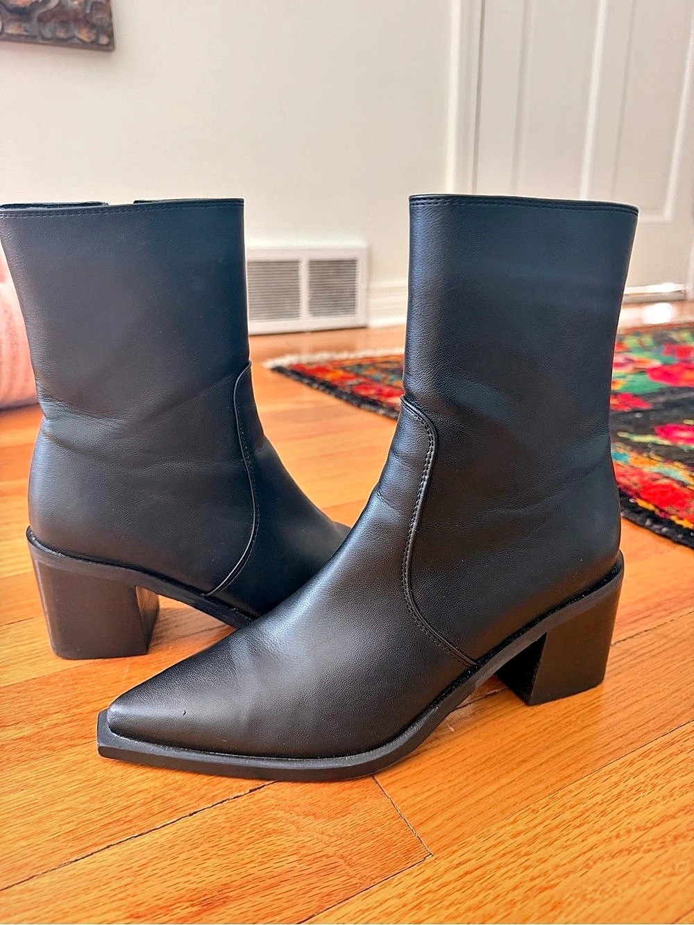 Vici Women's Black Pointed-Toe Heeled Boots Like New